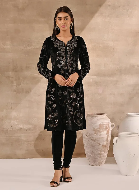 Black Floral Velvet Kurta with Embroidery